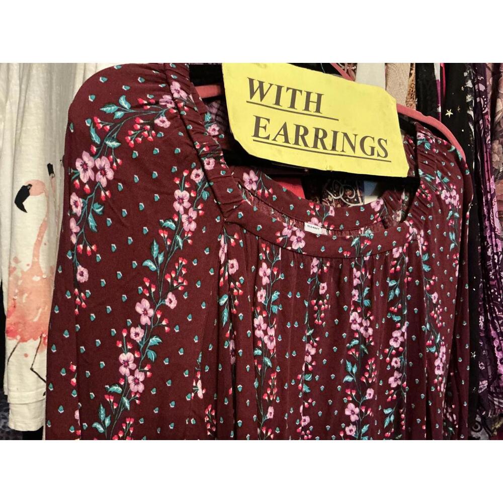 2X Wine Burgundy Top & Glass Earrings - Picture 2 of 4